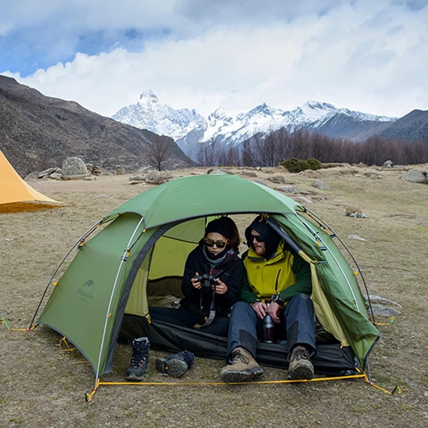 2 Person Tent Ultralight Waterproof Camping Tent 4 Season Nylon Backpacking Traveling Tent